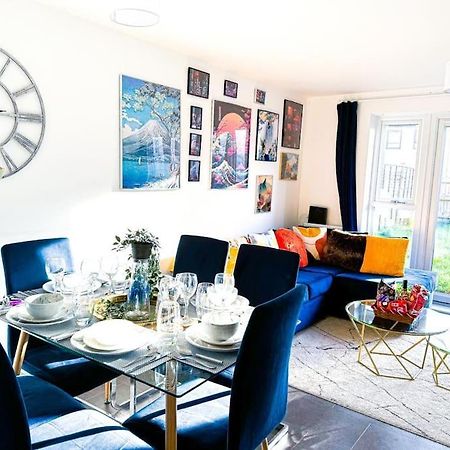 Contractors, Families, Tourists & Groups Welcome Sleeps Upto 9, Garden, Pet Allowed, Parking Included! Birmingham Eksteriør billede
