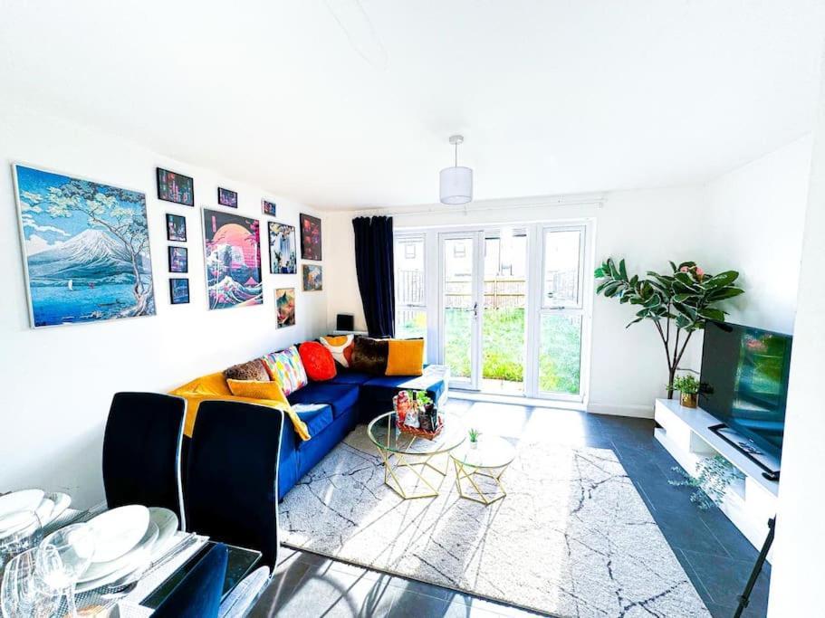 Contractors, Families, Tourists & Groups Welcome Sleeps Upto 9, Garden, Pet Allowed, Parking Included! Birmingham Eksteriør billede