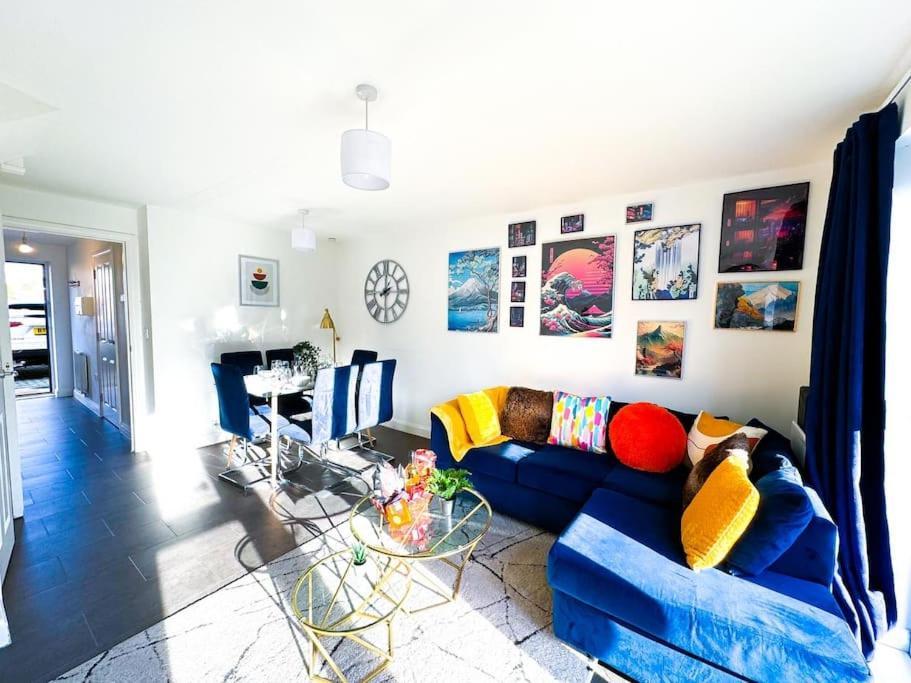 Contractors, Families, Tourists & Groups Welcome Sleeps Upto 9, Garden, Pet Allowed, Parking Included! Birmingham Eksteriør billede