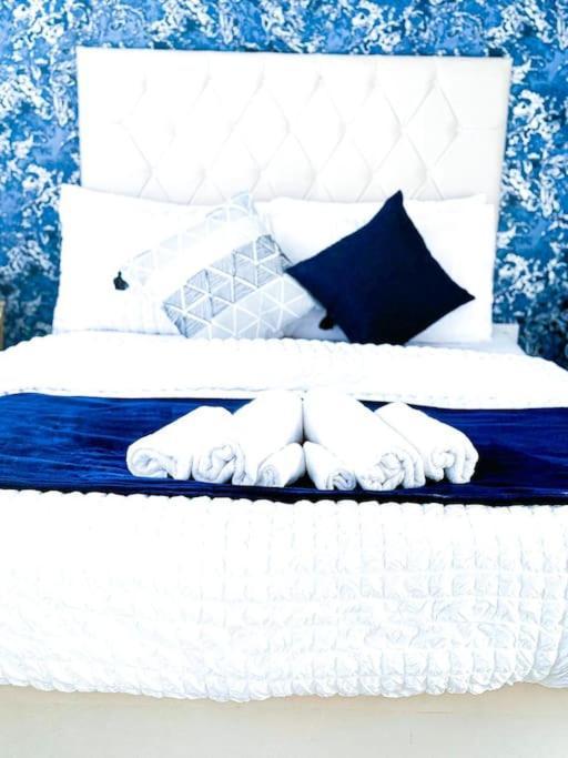 Contractors, Families, Tourists & Groups Welcome Sleeps Upto 9, Garden, Pet Allowed, Parking Included! Birmingham Eksteriør billede